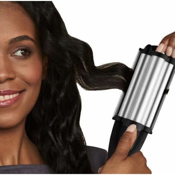 Hot Tools Pro Signature Titanium Ceramic Deep Waver New In Box Great Gift - Picture 2 of 3
